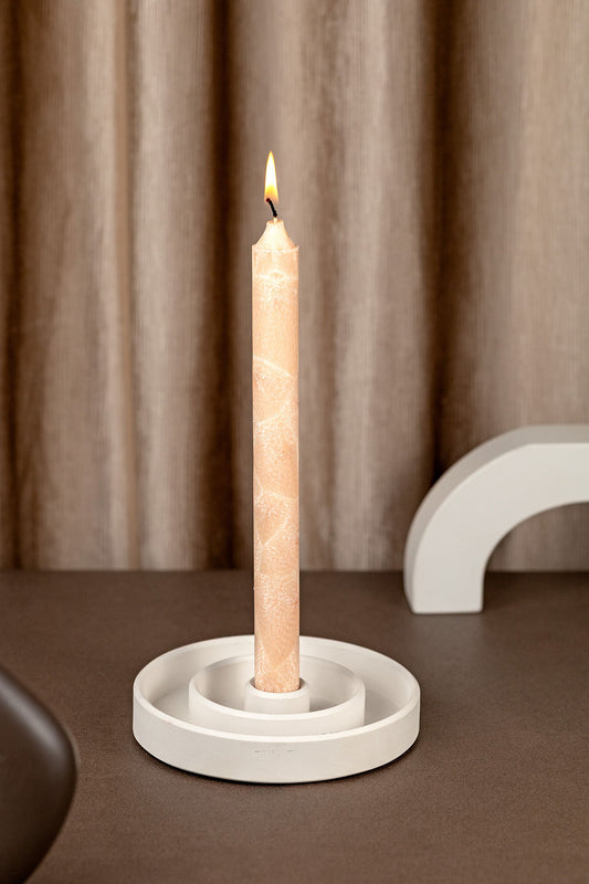 Kvepiančios stalo žvakės „Romanė” kreminės spalvos - karamelės kvapo (6 vnt.)