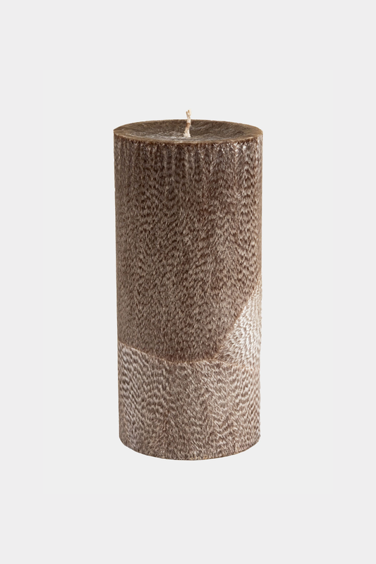 Cilindro formos kvepianti žvakė rudos spalvos, cinamono ir egzotinių vaisių kvapo (didelė 70/150 mm)