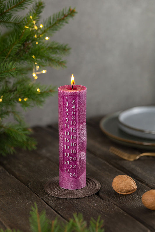 Advento kalendorius su ornamentu