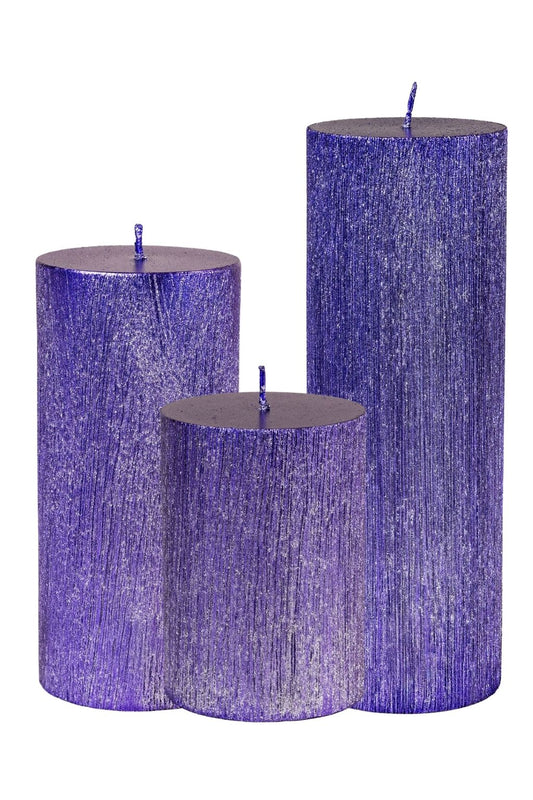 Cilindro formos žvakė su tekstūra, violetinės spalvos